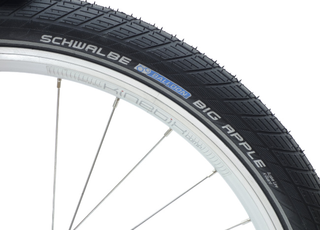 Schwalbe BIG APPLE Reifen auf Kinetix Felge